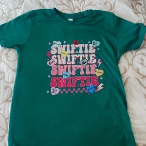 Taylor Swift T-Shirt (Medium)